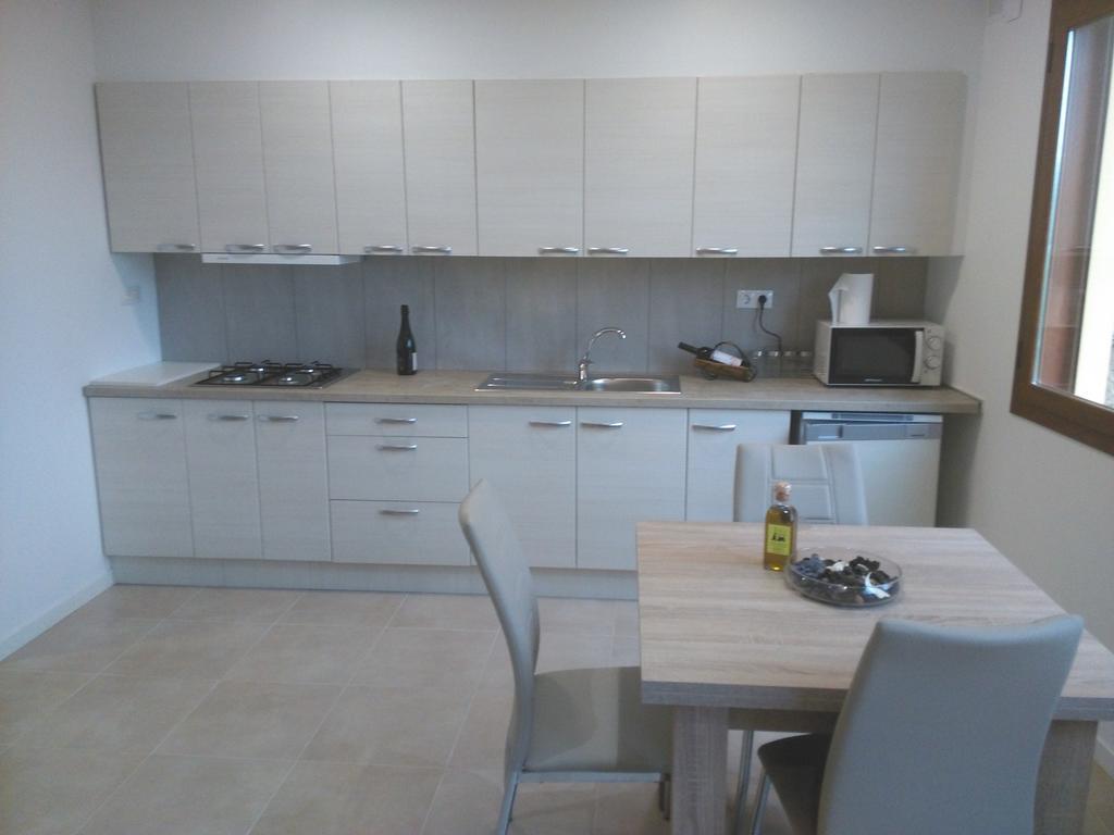 Cal Jordi, Fulleda Apartment ภายนอก รูปภาพ