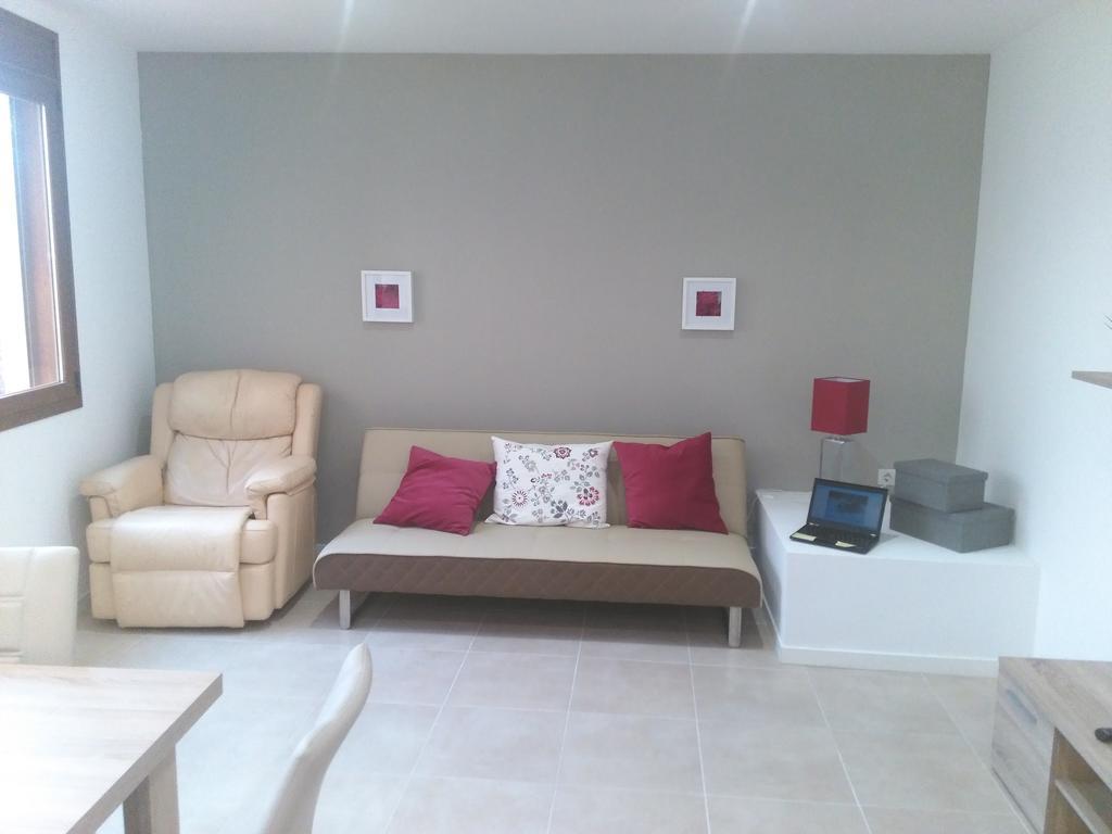 Cal Jordi, Fulleda Apartment ภายนอก รูปภาพ